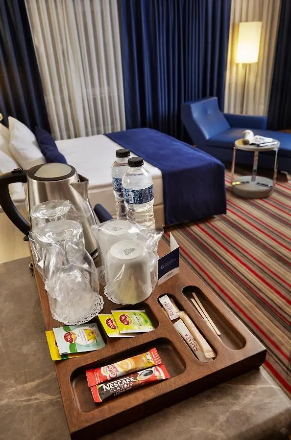 Ramada Plaza By Wyndham Izmir Hotel