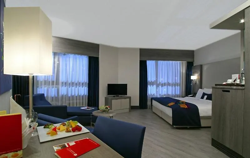 Ramada Plaza By Wyndham Izmir Hotel